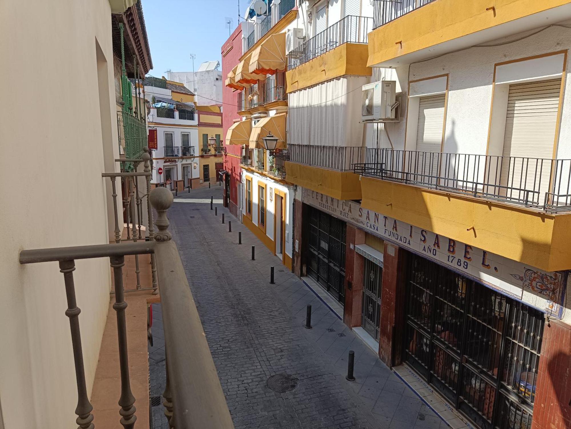 Apartamentos Luxury Puente De Triana Σεβίλλη Εξωτερικό φωτογραφία