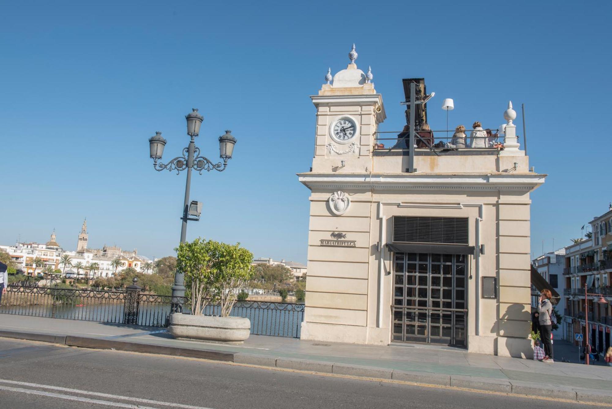 Apartamentos Luxury Puente De Triana Σεβίλλη Εξωτερικό φωτογραφία