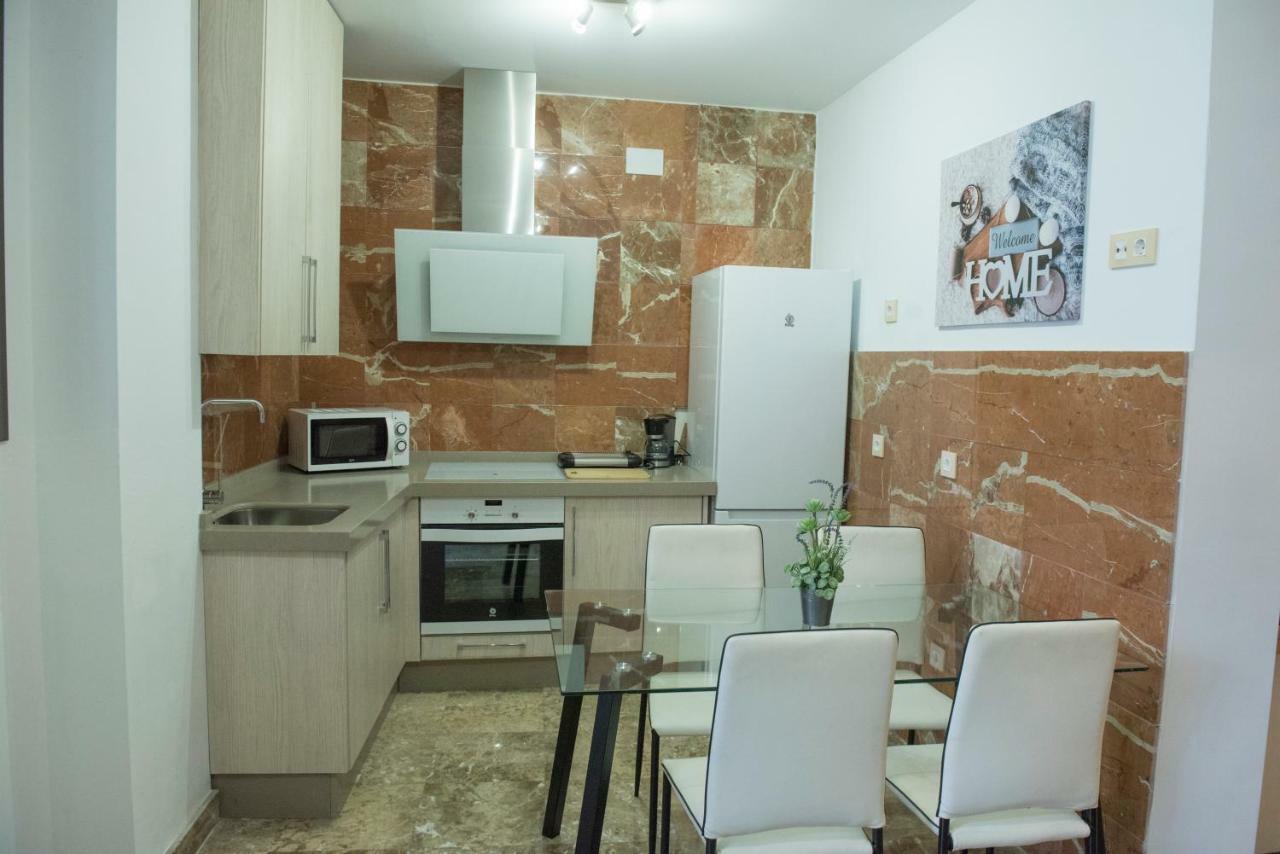 Apartamentos Luxury Puente De Triana Σεβίλλη Εξωτερικό φωτογραφία