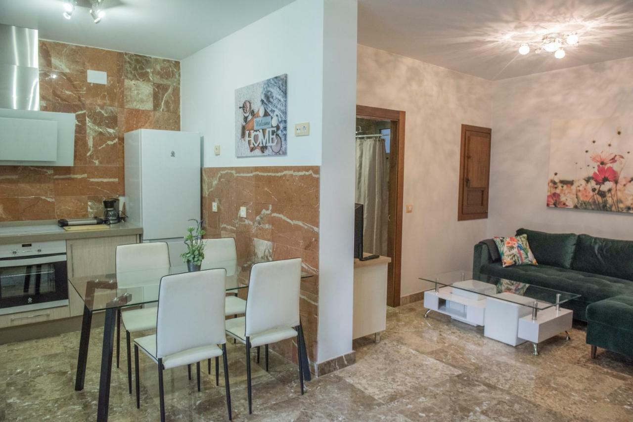 Apartamentos Luxury Puente De Triana Σεβίλλη Εξωτερικό φωτογραφία