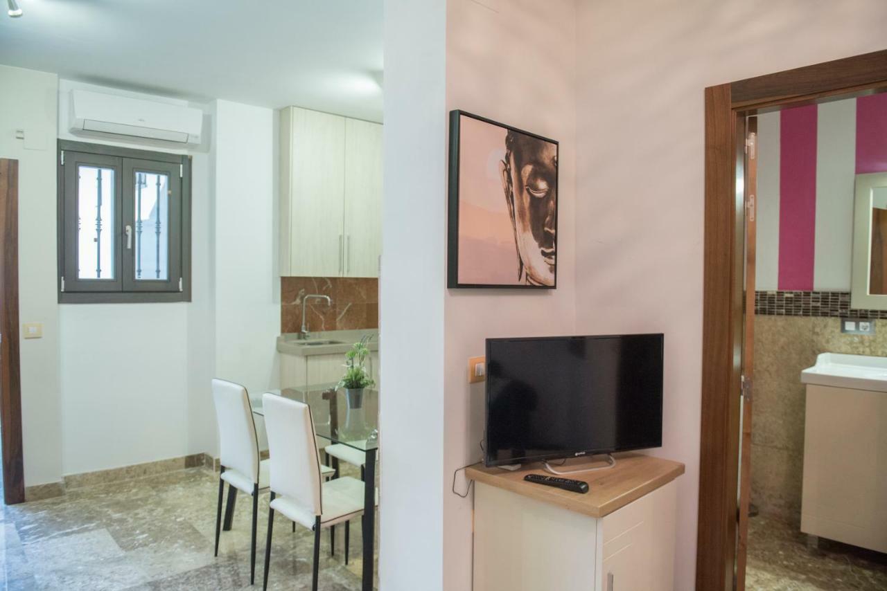 Apartamentos Luxury Puente De Triana Σεβίλλη Εξωτερικό φωτογραφία